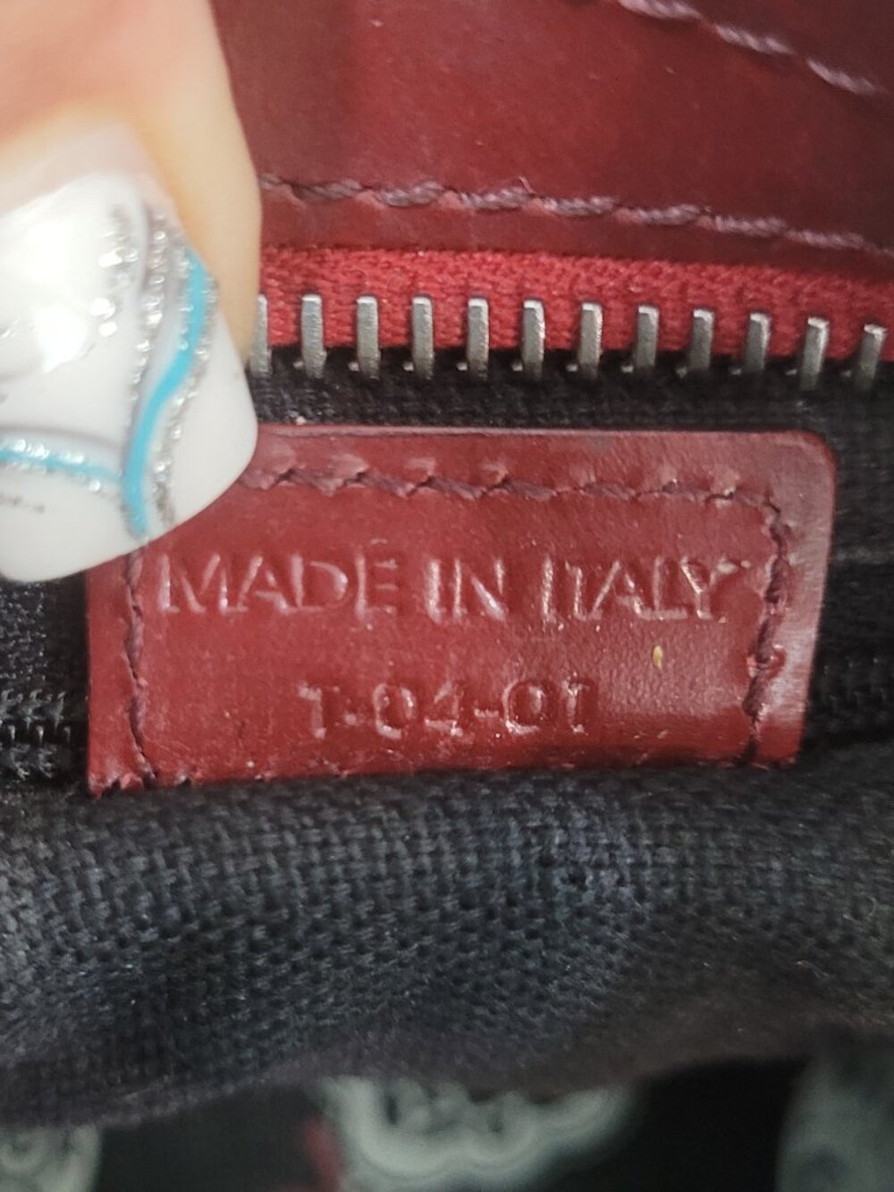 Burberry** Nova Check**Tote**with Red Leather Straps**No Cracking In The Canvas - Picture 4 of 17